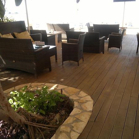Naftis Apartments Пелекас Экстерьер фото