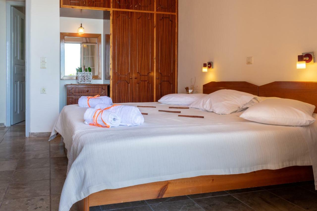 Naftis Apartments Пелекас Экстерьер фото